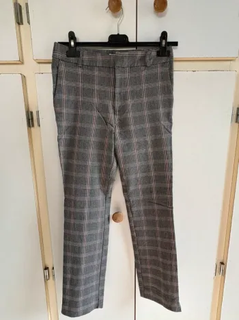 Pantalon motif à carreaux - Stradivarius
