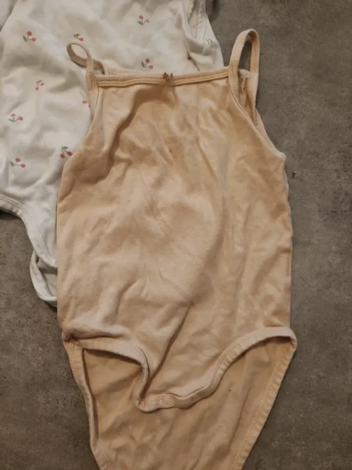Lot de 3 bodies à bretelles 92cm H&M - photo numéro 2
