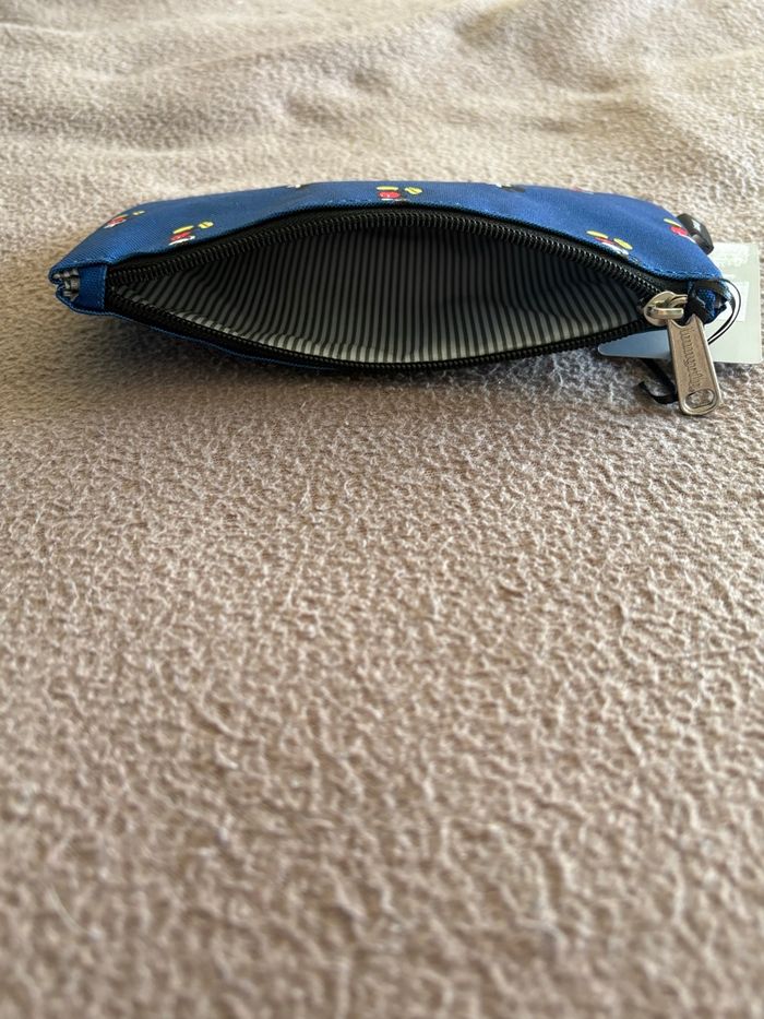 Trousse Disney loungefly Mickey mouse - photo numéro 3