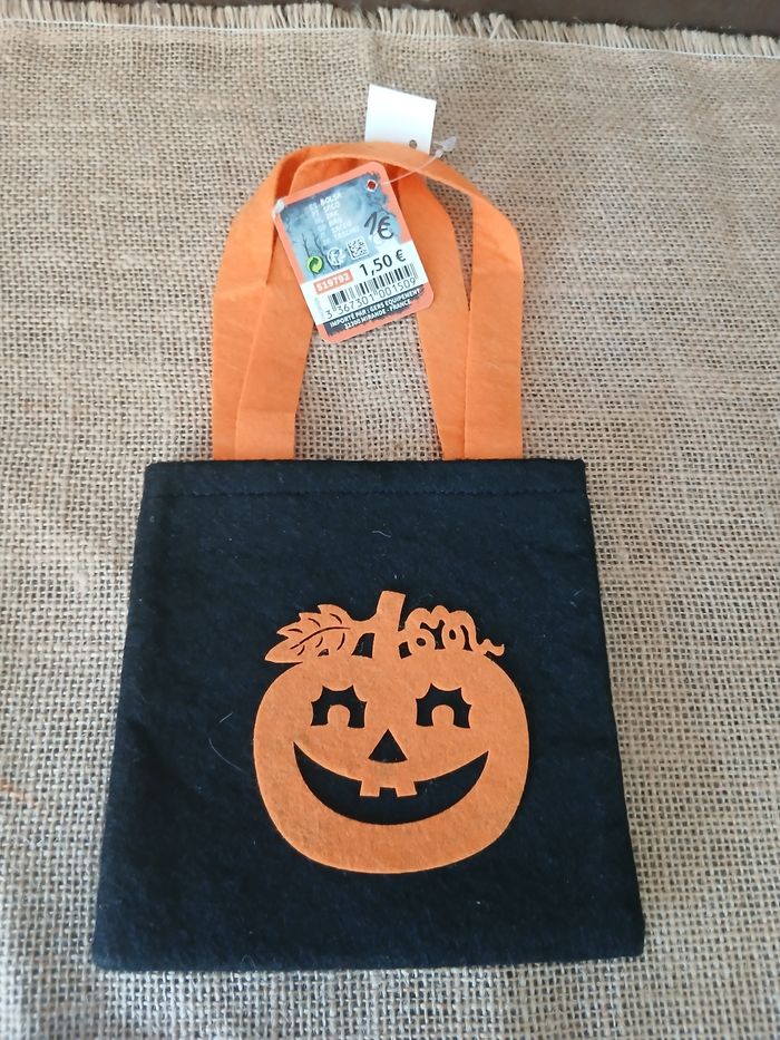 Lot de deux mini sac citrouille pour bombons - photo numéro 2