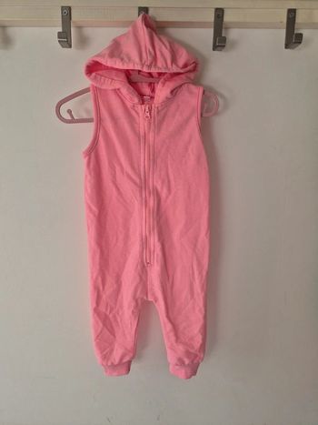 Combinaison pantalon sans manche à capuche rose fluo 6 mois