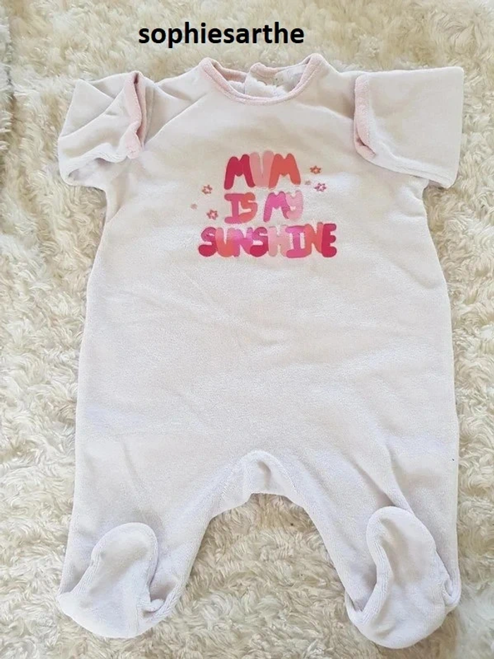 lot de 4 pyjamas mais je vends à l'unité fille 3 mois - photo numéro 8