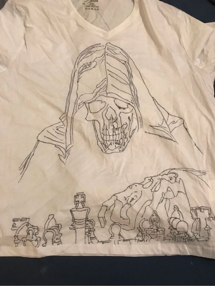 T-shirt dessiner à la main - photo numéro 2
