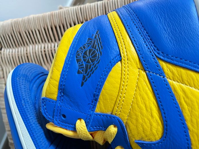 Nike Jordan 1 retro high OG "Reverse Laney" pointure 40 - photo numéro 3