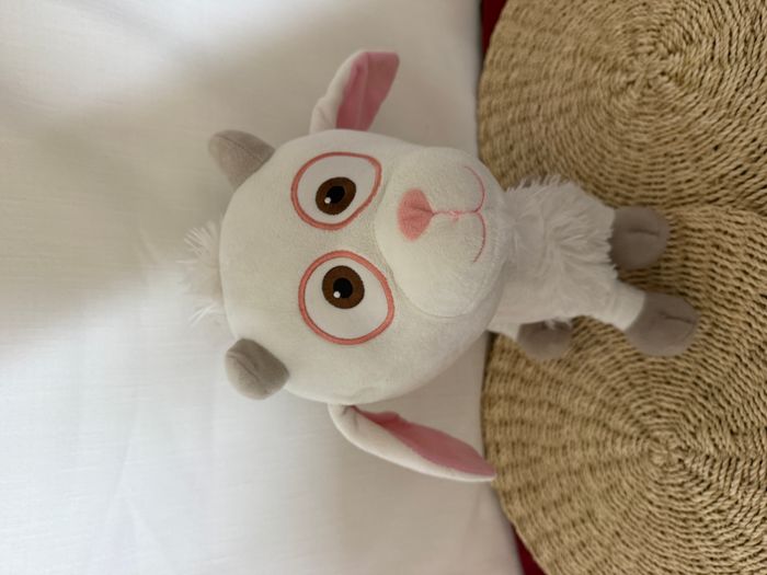 Peluche Chèvre Minion Moi moche et méchant Despicable Me 3 blanc - photo numéro 6