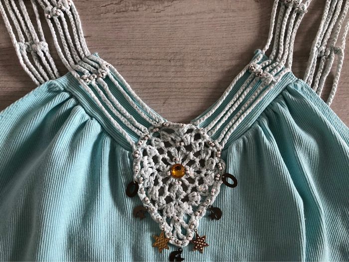 BB-Top à bretelles fantaisie (crochet, perles et breloques) T 38/40 - photo numéro 6