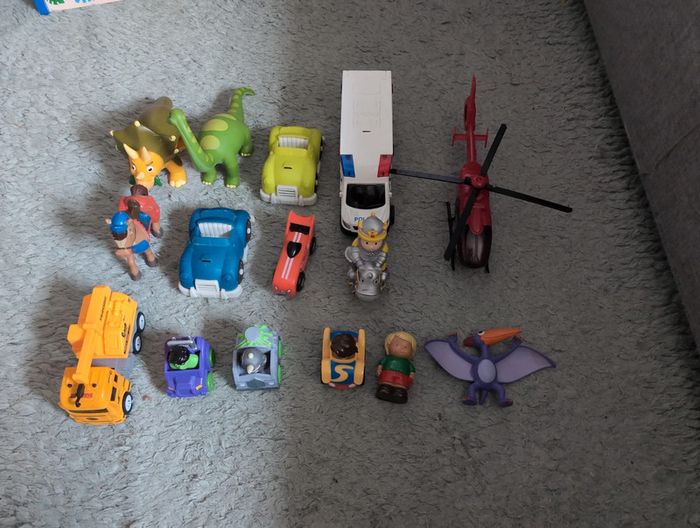 Lot jouets