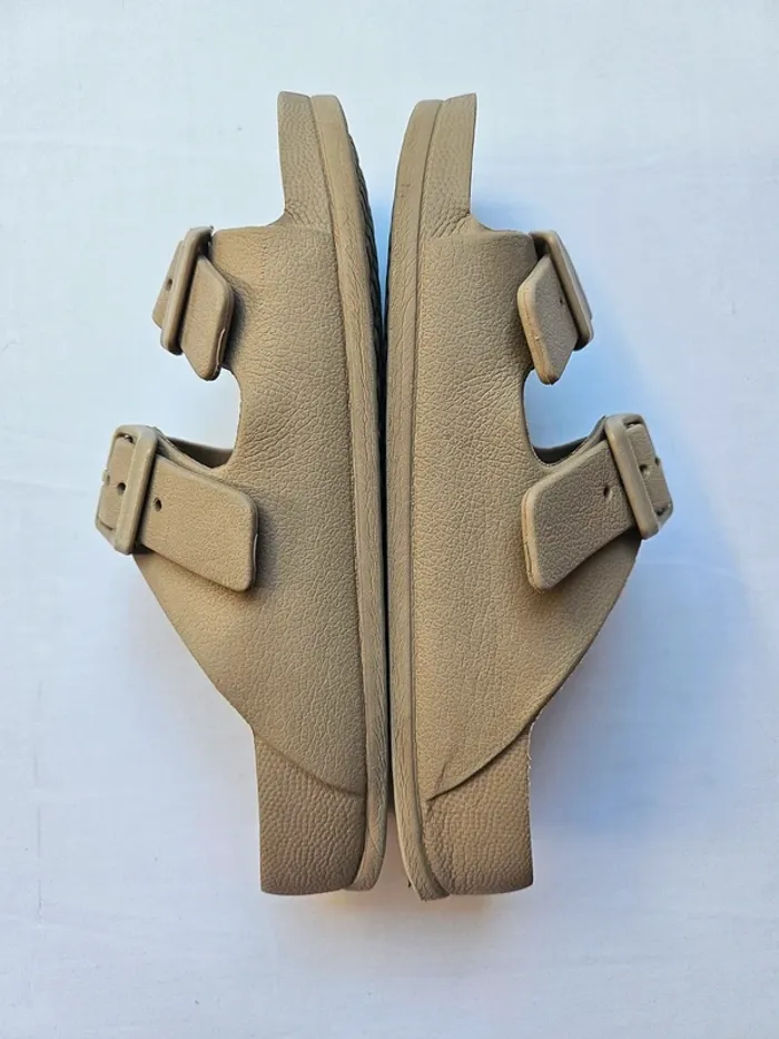 Claquettes/sandales - photo numéro 4