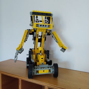 Lego Technic : set 8852 - Le robot 