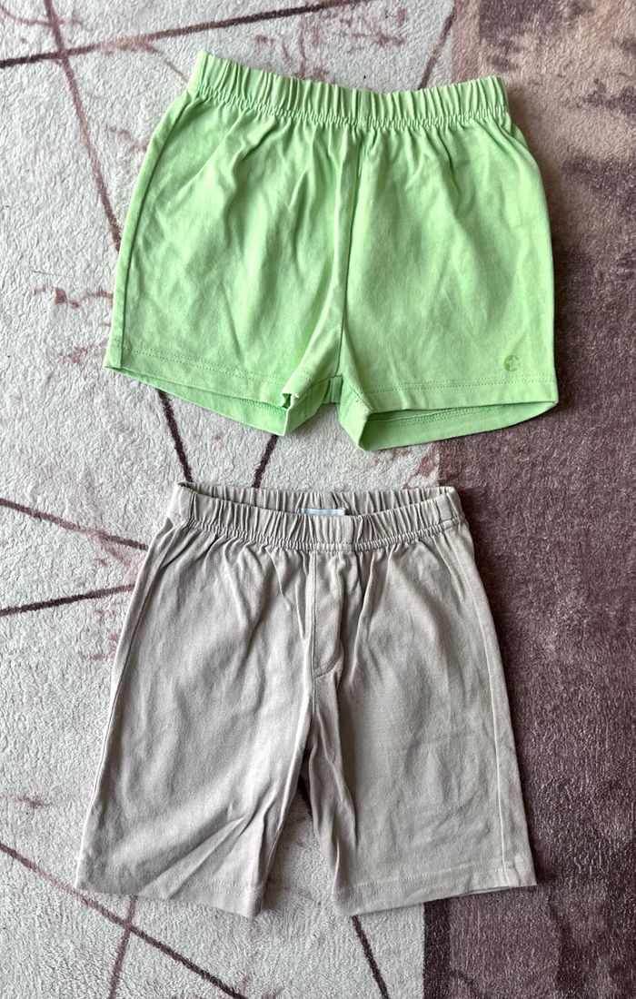 2 shorts coton 18 mois