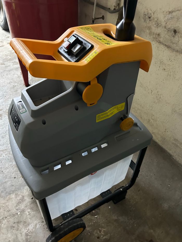 Broyeur végétaux - photo numéro 3