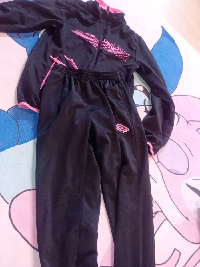 Lot vetement fille 10 ans 11 ans