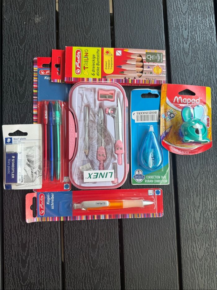 Lot de 7 fournitures scolaires - photo numéro 2