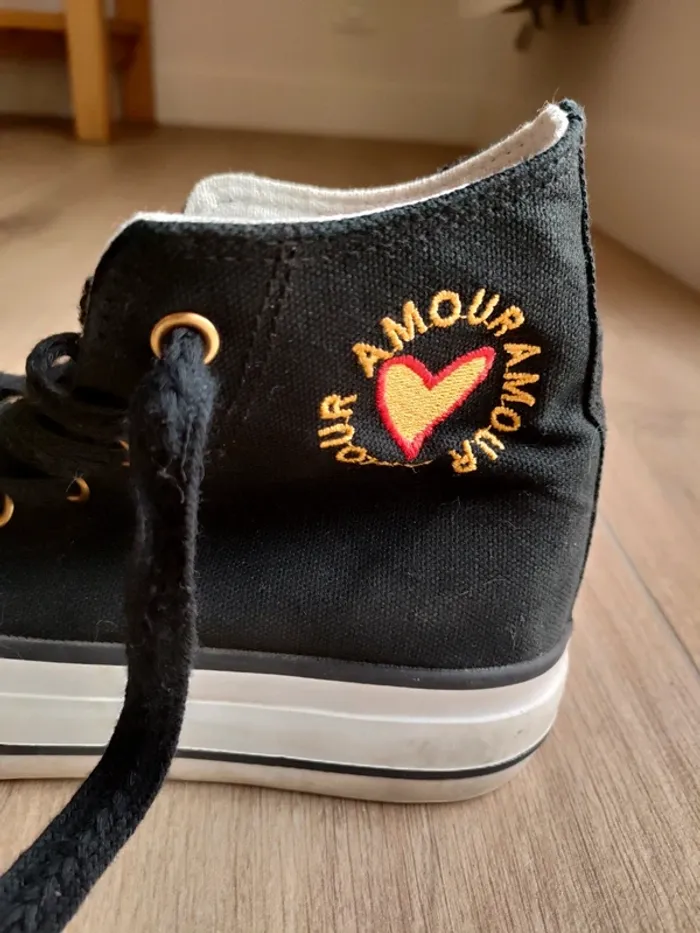 Basket montante Amour taille 37