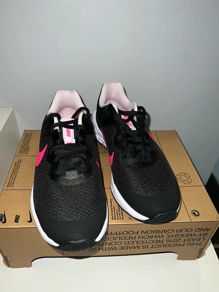 Basket Nike taille 36.5 femme - photo numéro 6