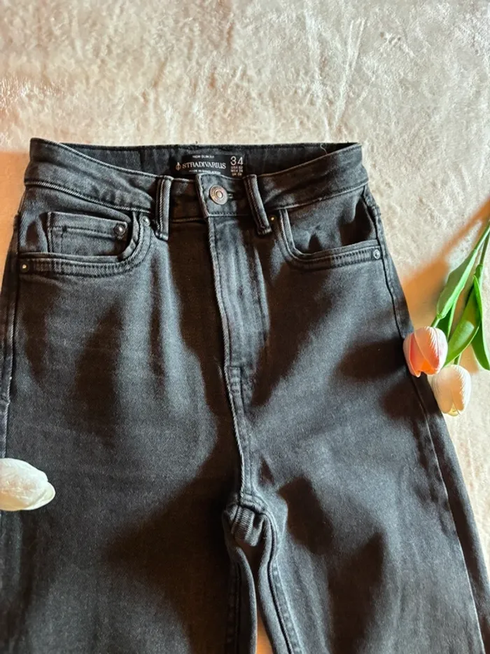 Jean noir coupe droite Stradivarius – Taille 34 - photo numéro 3