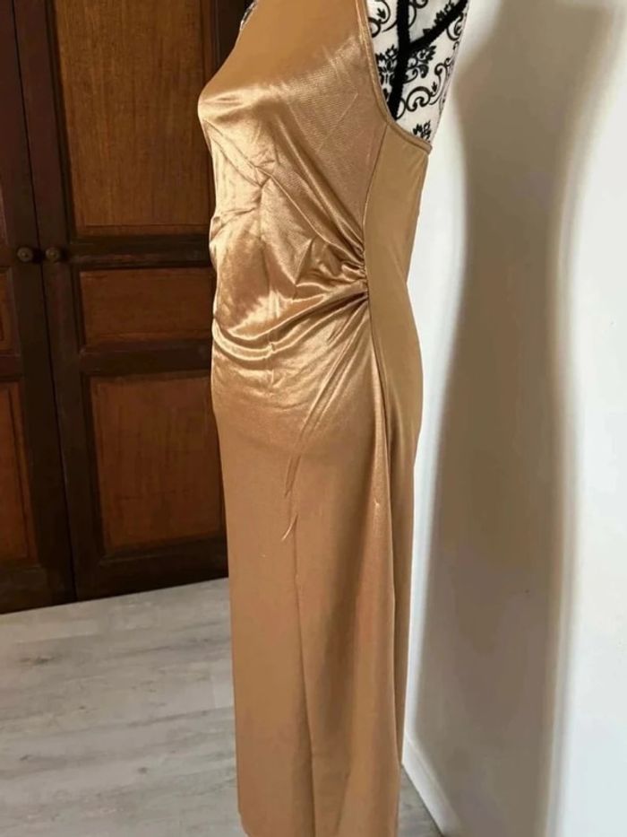 Robe de soirée dos nu 40 - photo numéro 3