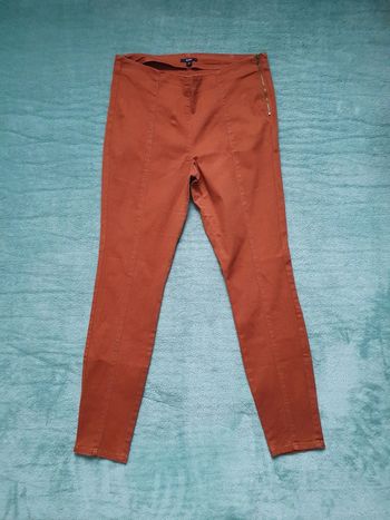 Tres beau jean slim taille 44