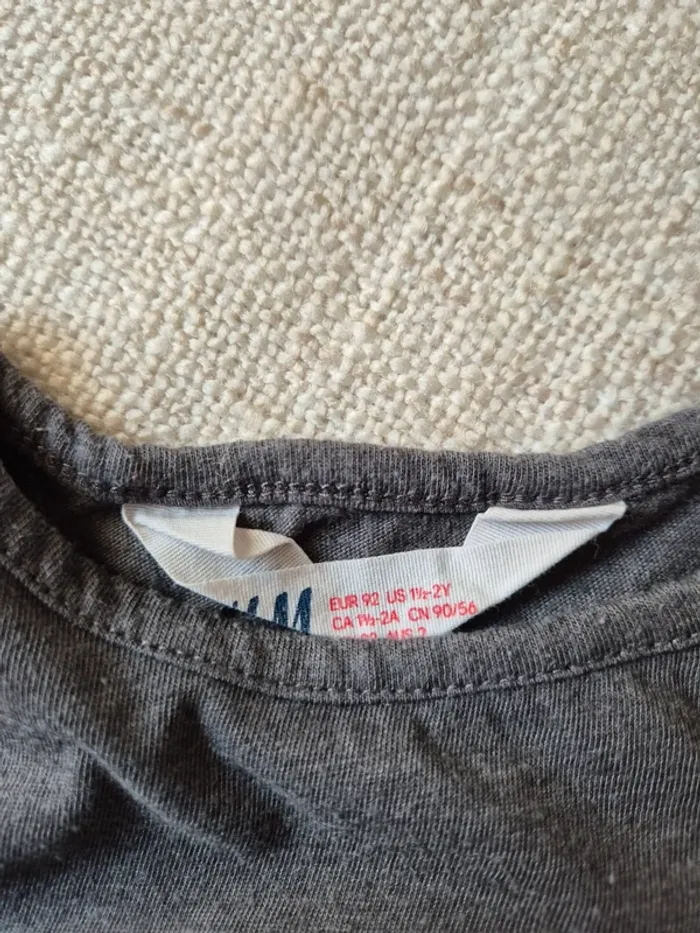T-shirt H&M 92 - photo numéro 4