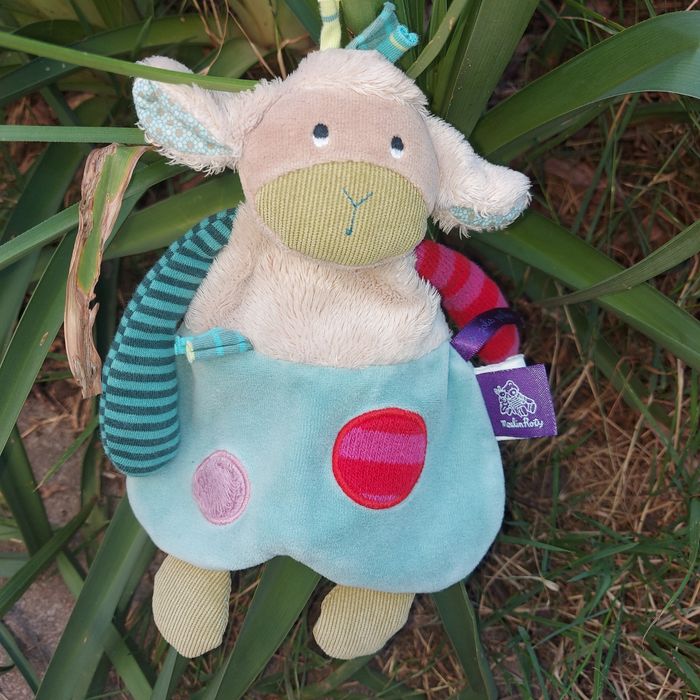 Doudou plat mouton collection Les jolis pas beaux