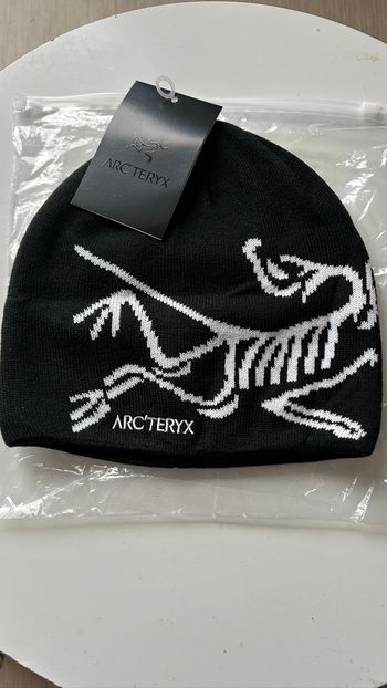 Bonnet Arc'teryx noir avec logo 🧢