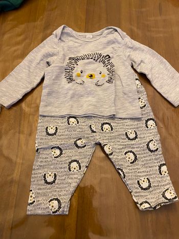 Ensemble en coton nouveau-né.