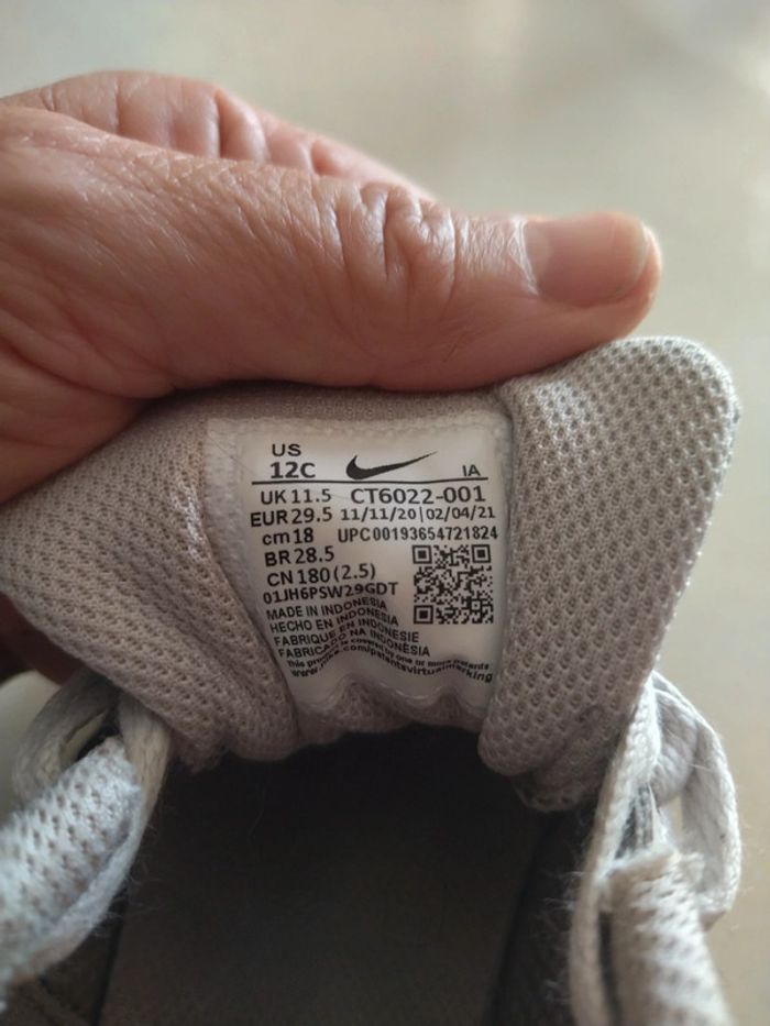 Basket Nike air 29,5 - photo numéro 5