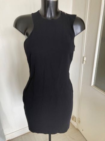 Robe dos nu chic classe Zara taille 36/S