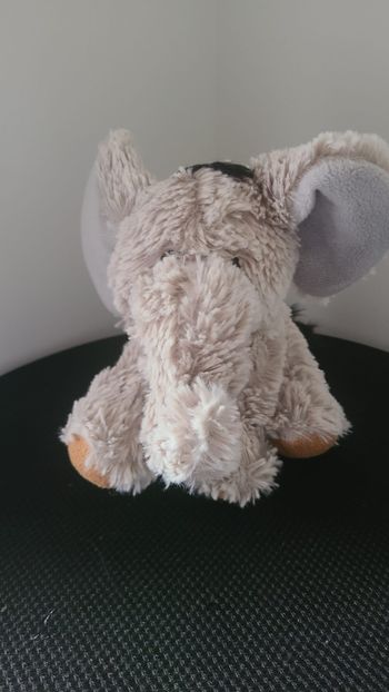 doudou éléphant