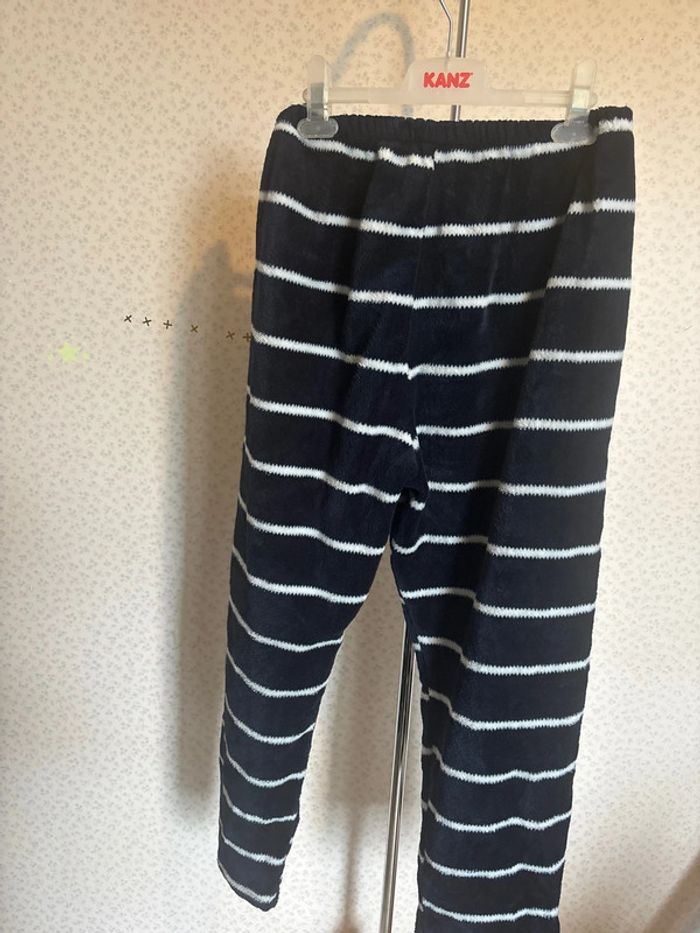 Ensemble de pyjama taille 42 comme neuf - photo numéro 4