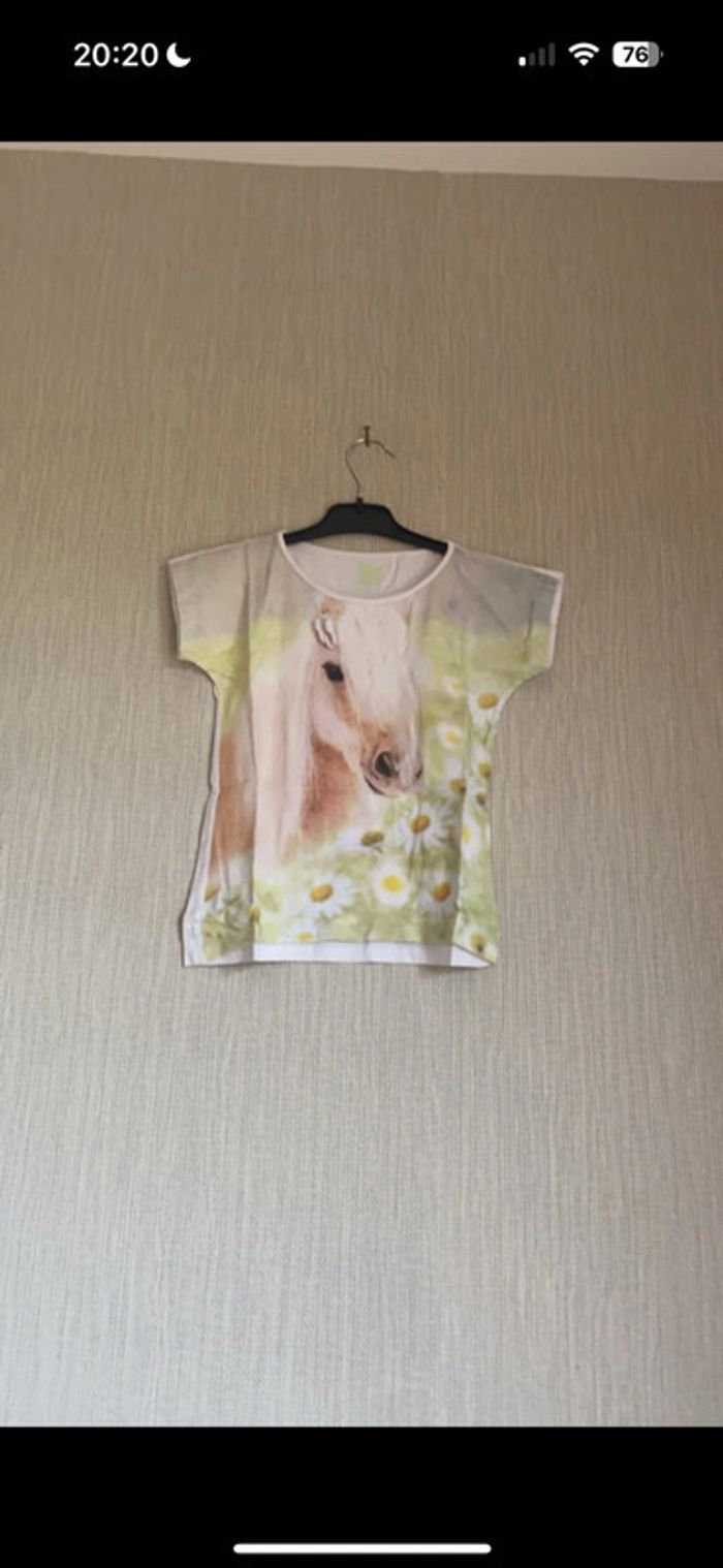 T-shirt 6 ans avec poney
