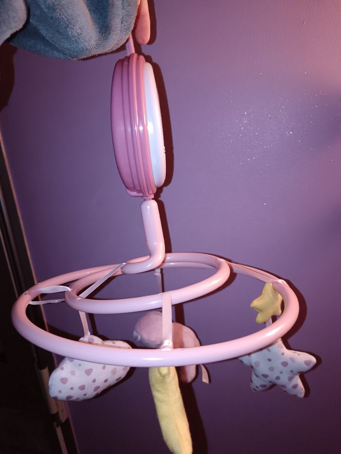 Mobile musical pour bébé