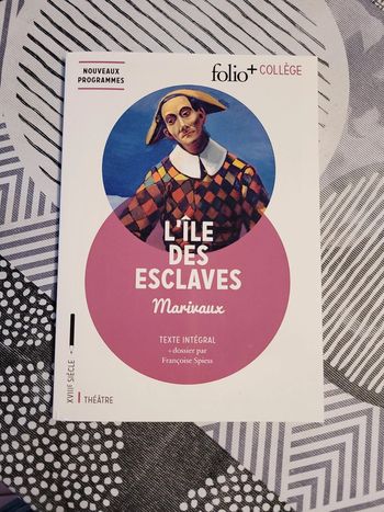 Livre "L'île des esclaves" édition Folio +