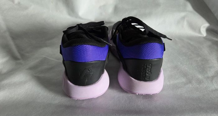 Chaussures de basket - photo numéro 2