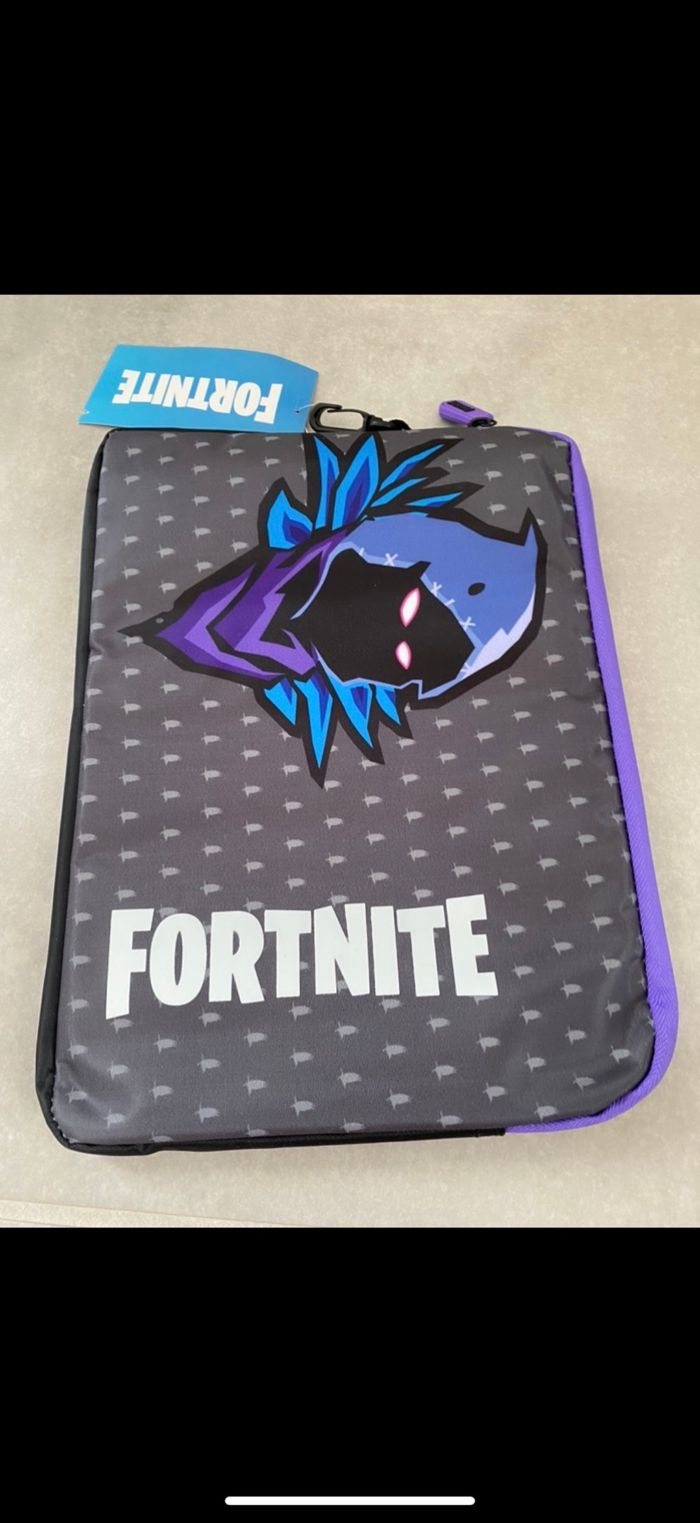 Housse pochette pour tablette Fortnite - photo numéro 4