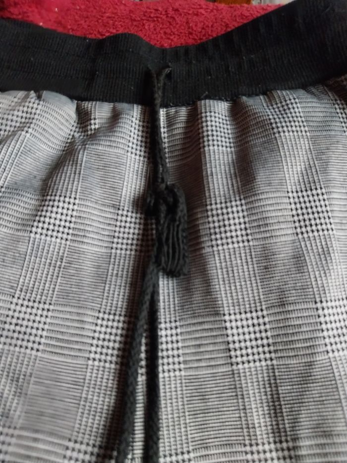 Ensemble pantalon+maillot  taille S - photo numéro 6