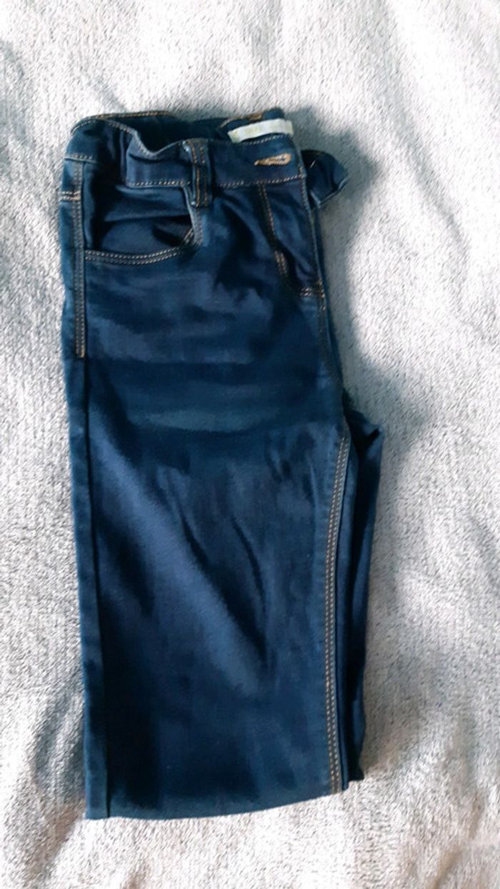 Jean Gémo bleu en taille 12 ans pour fille.