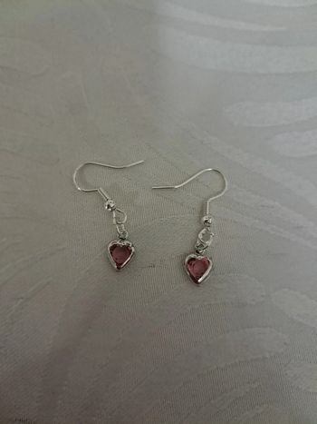 Boucle d'oreille coeur rose