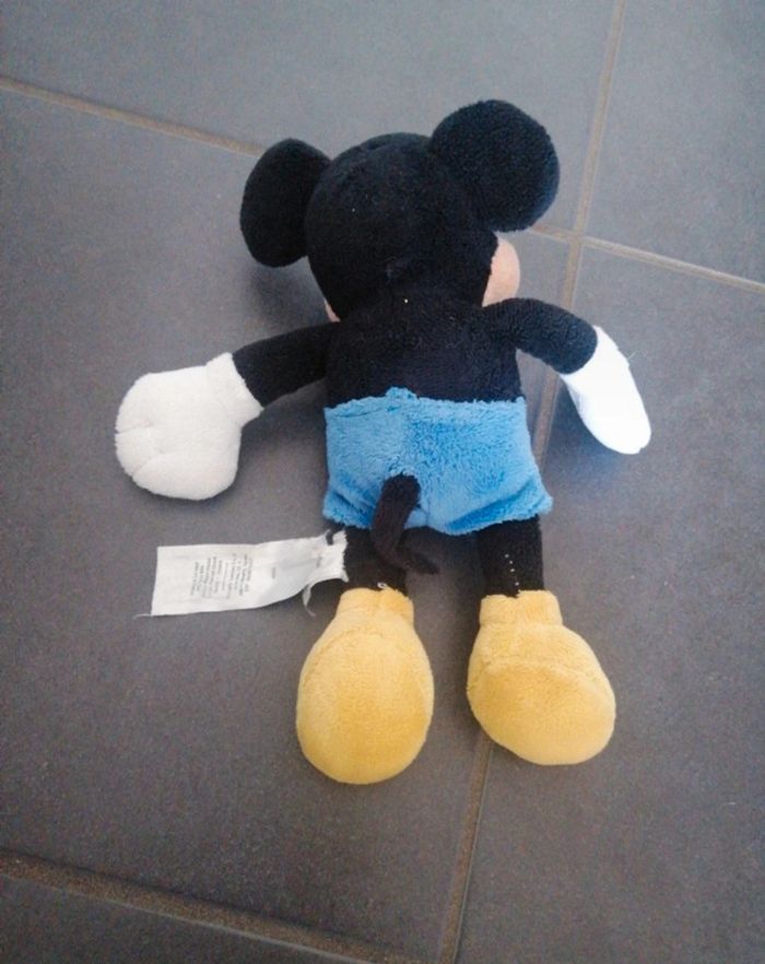 Peluche mickey Disney environ 20 cm - photo numéro 4