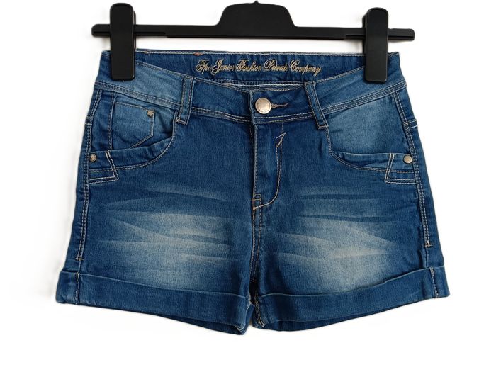 Short en jean bleu effet plissé délavé. FPC Fashion Private company. Taille 14 ans