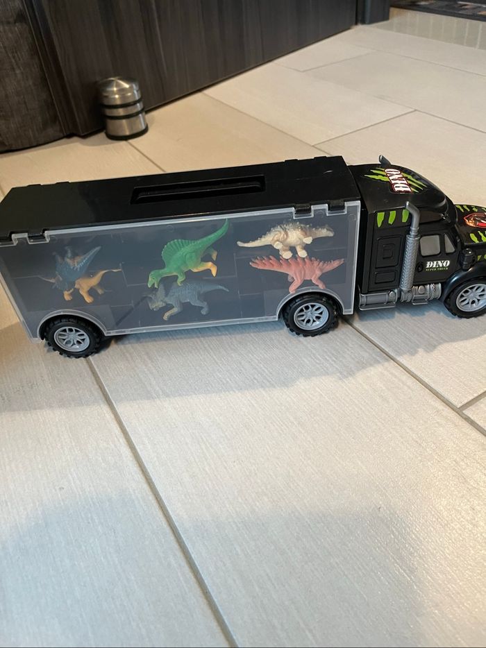 Camion de transport et 12 mini dinosaures - photo numéro 3