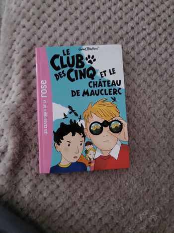 Le club des cinq et le château de mauclerc