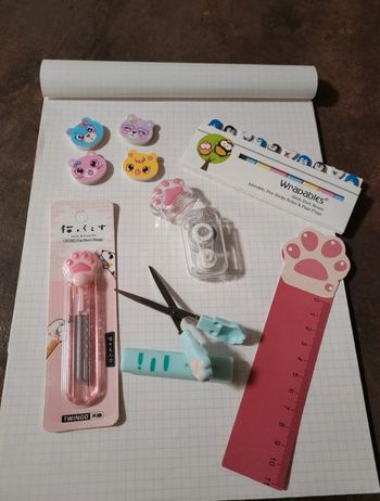 Lot de fournitures scolaires kawaii - thème patte de chat 🐾