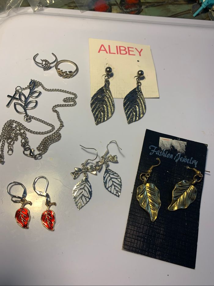 Lot bijoux feuilles - photo numéro 5