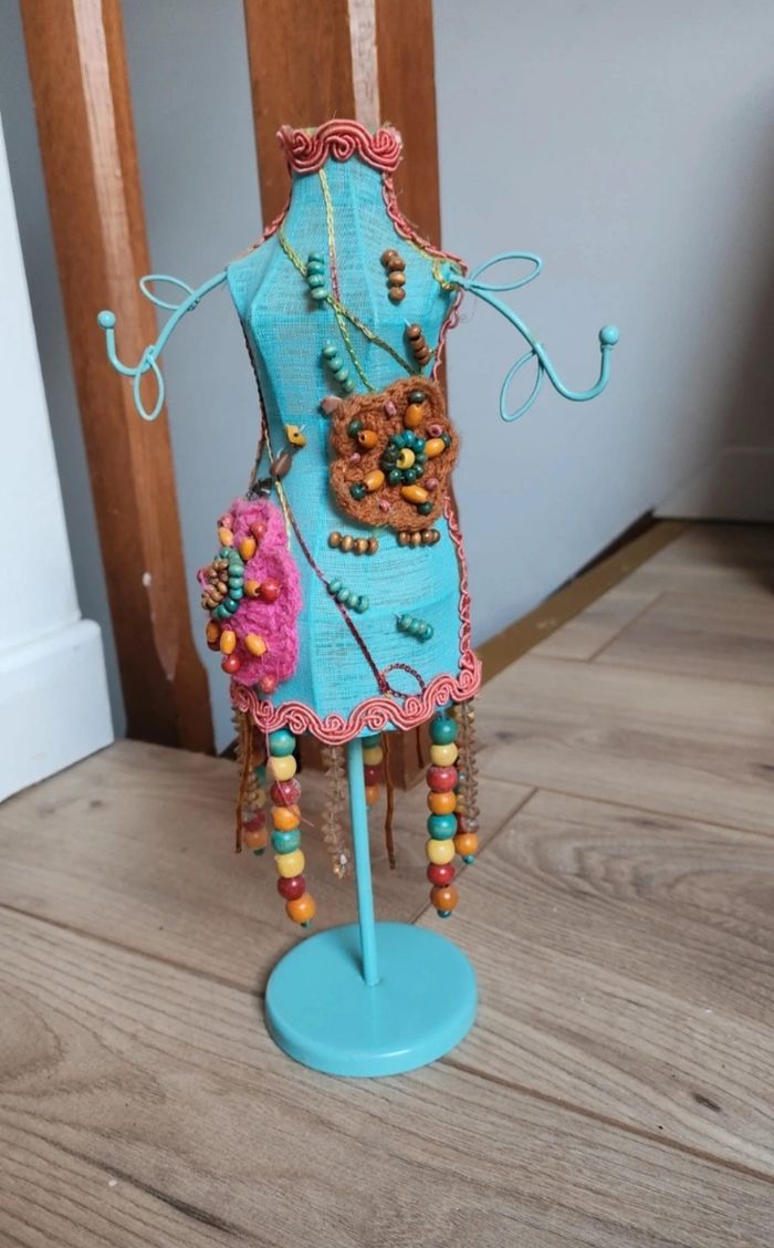 Porté bijoux - photo numéro 2
