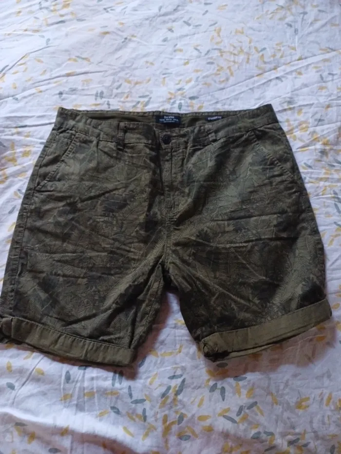 Bermuda Bershka homme 46