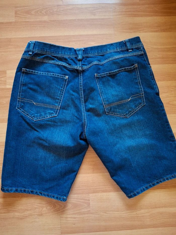 Short jean in extenso - photo numéro 3