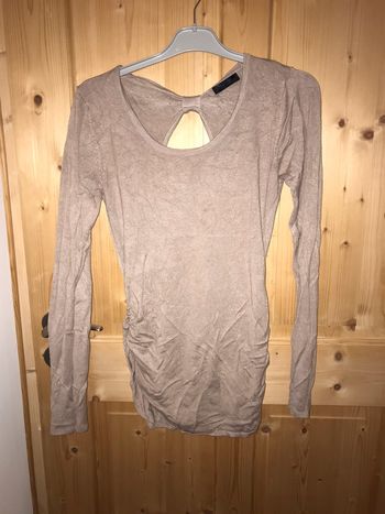Pull marron beige avec noeuds au dos