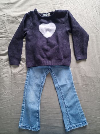 Ensemble jeans + pull 4ans