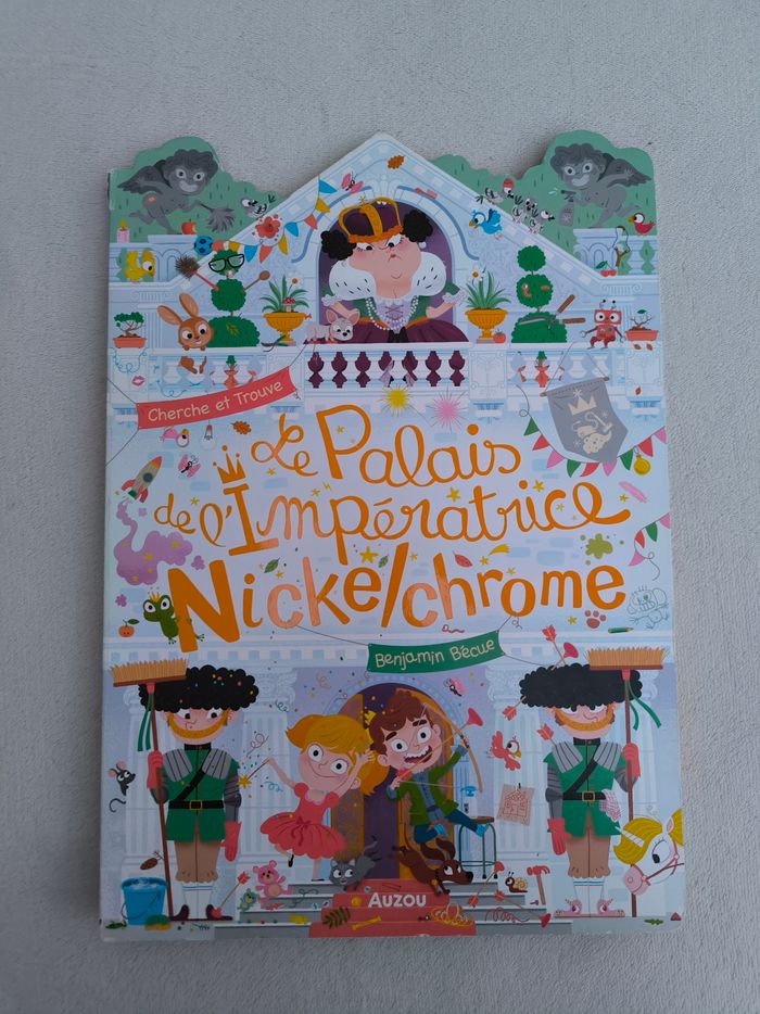 Livre Le palais de l'impératrice Nickelchrome Auzou - photo numéro 2